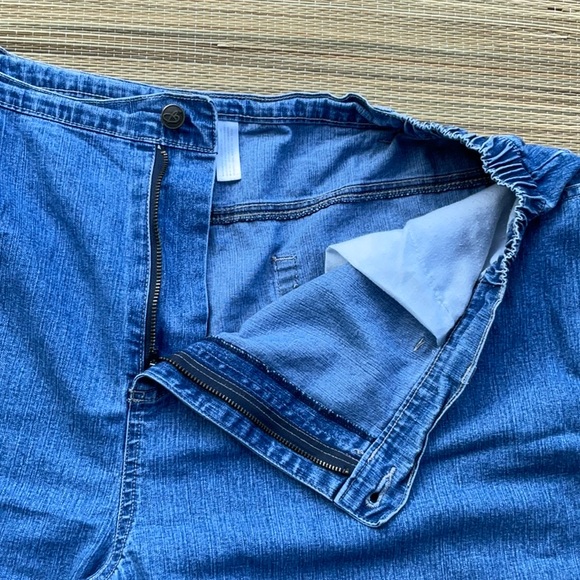 Bobbie Brooks Women Casual Blue Denim Shorts Size 2X - Picture 8 of 12